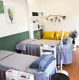 professional nail salon
